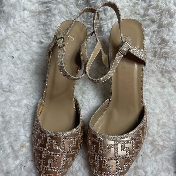 Delicacy"Jayda" Rose Gold Glittery Ankle Strap Pointed Toe  Heels Size 10 - Picture 6 of 9